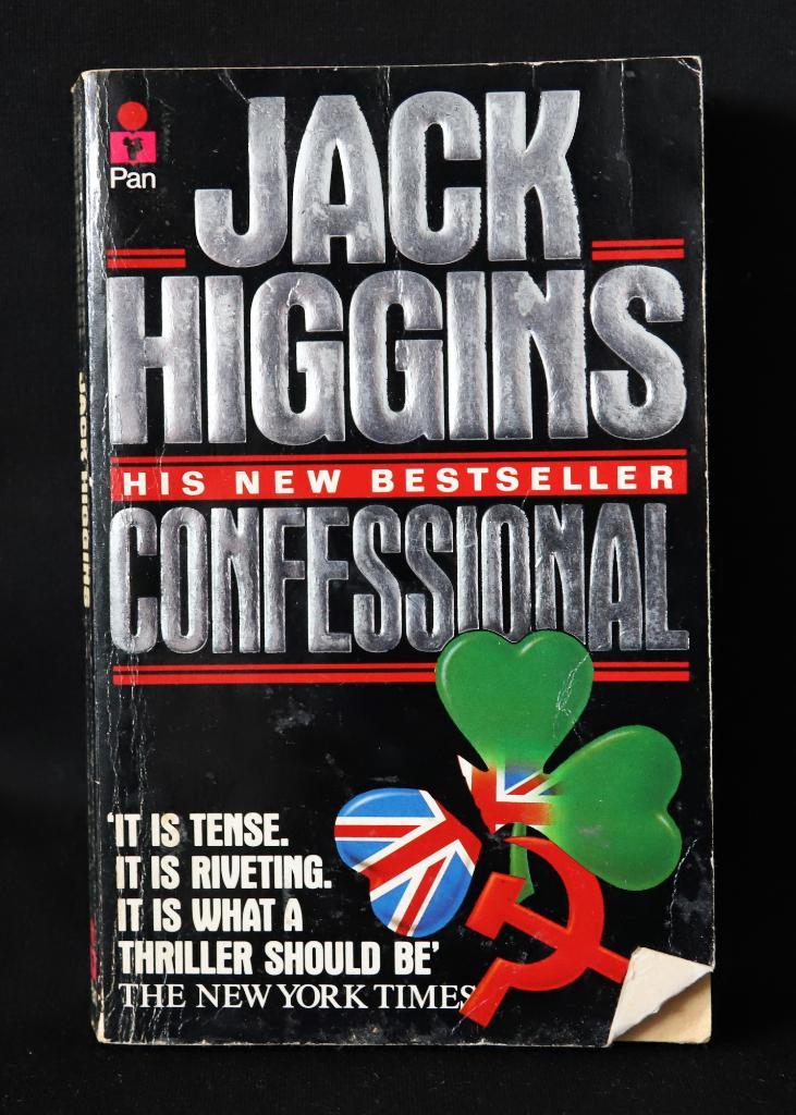 Confessional. Jack Higgins., Boeken, Romans, Gelezen, Ophalen of Verzenden