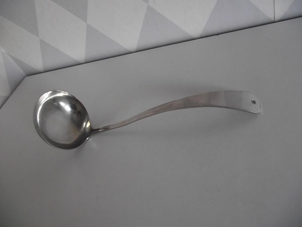 RVS Hollands rond opscheplepel soep + oog 30 cm Sola massive, Antiek en Kunst, Antiek | Bestek, Ophalen of Verzenden