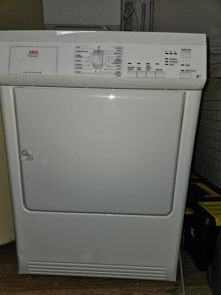 AEG Wasdroger - Defect zonder afvoerslang, Ophalen, 6 tot 8 kg, Anti-kreukfase, Voorlader