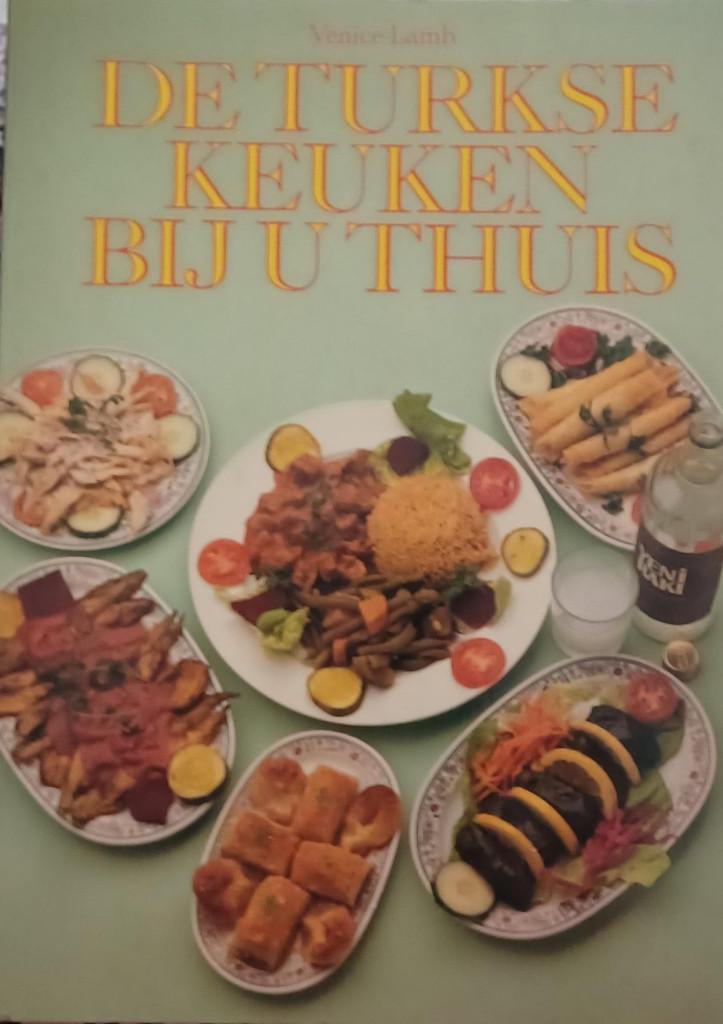 Boek- De Turkse keuken bij u thuis/Als nieuw, Hoofdgerechten, Zo goed als nieuw, Venice Lamb, Azië en Oosters
