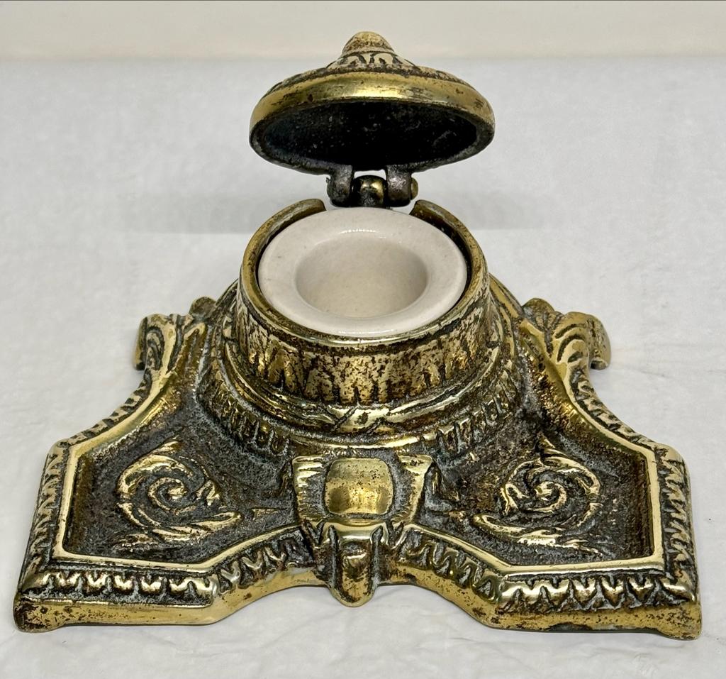 Antiek Koperen Inktstel met Porseleinen Inktpot, Antiek en Kunst, Antiek | Koper en Brons, Koper, Ophalen of Verzenden