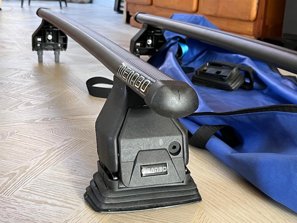 Universele dakdragers met schroefdraadbevestiging, Auto diversen, Dakdragers, Ophalen, Gebruikt