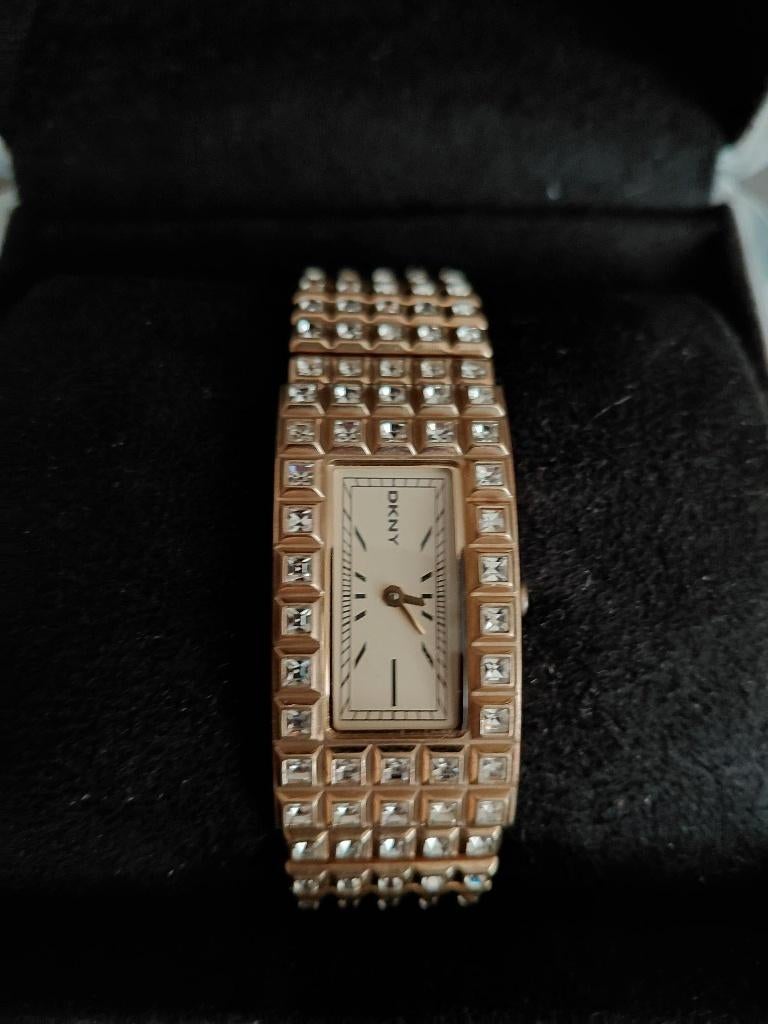 Horloge, Sieraden, Tassen en Uiterlijk, Horloges | Dames, Ophalen, DKNY, Polshorloge, Zo goed als nieuw