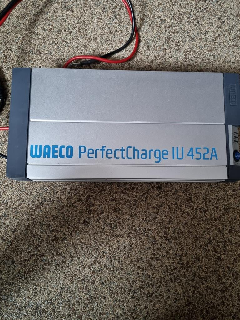 Acculader WAECO PerfectCharge IU 452A, Verzenden, Nieuw