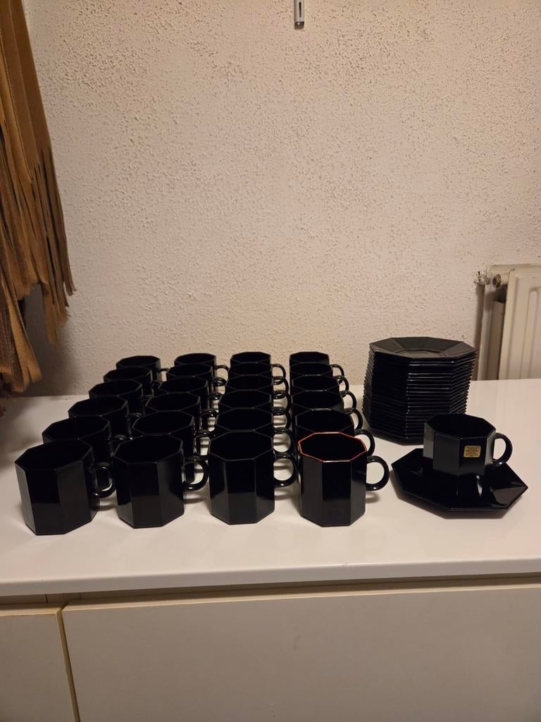 Luminarc Arcoroc Octime kop en schotel zwart, Ophalen of Verzenden, Nieuw, Overige stijlen, Kop(pen) en/of Schotel(s)