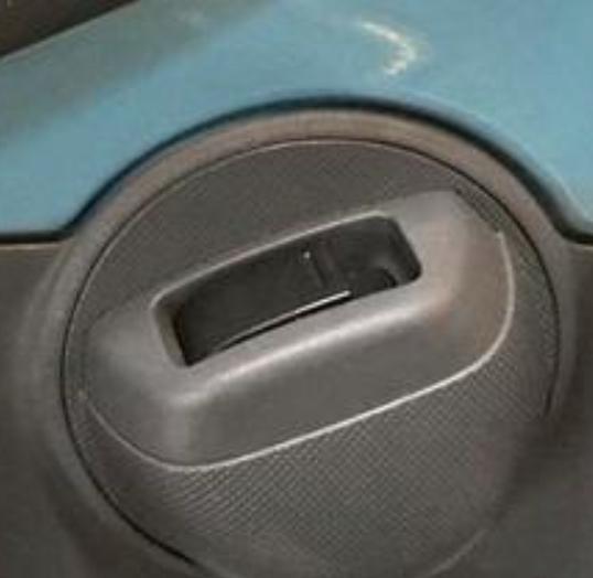 Citroen c1 peugeot 107 toyota aygo raam schakelaar knopje, Ophalen of Verzenden, C1, Aygo, Toyota