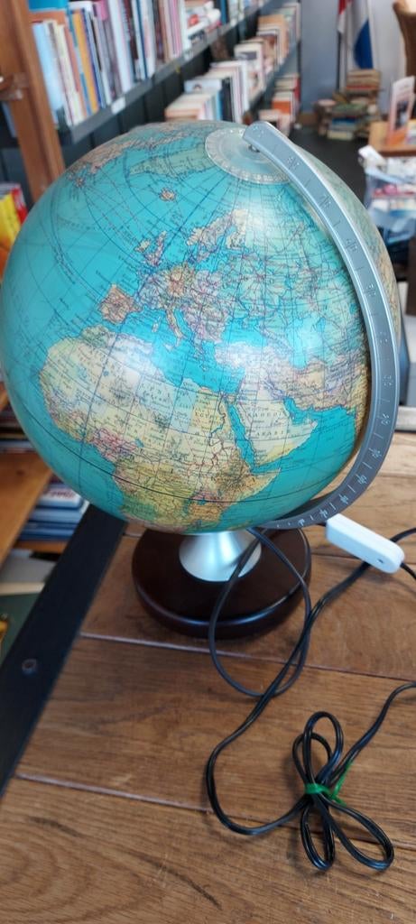 Oude Globe met Verlichting, Antiek en Kunst, Ophalen of Verzenden