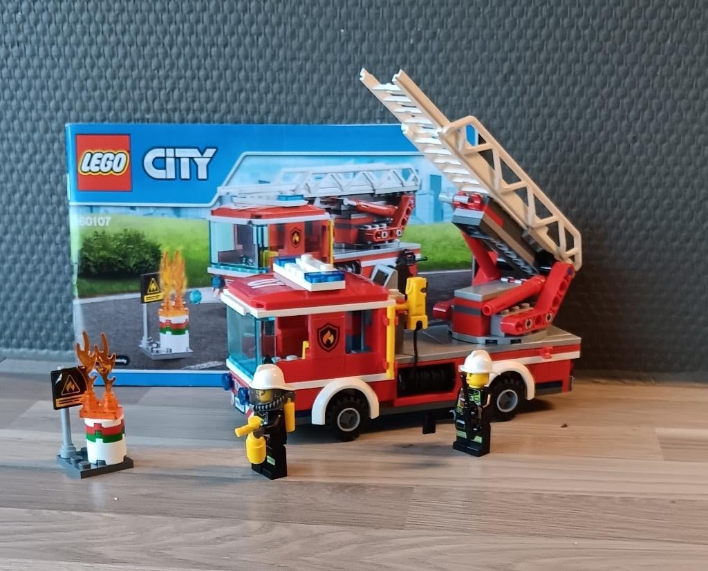 lego brandweerladder 60107, Ophalen of Verzenden, Zo goed als nieuw, Complete set, Lego