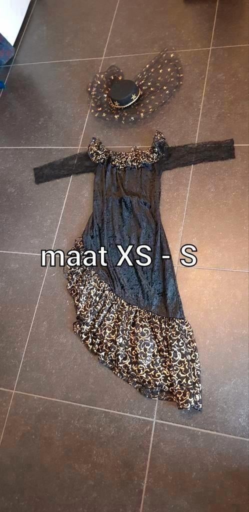 Carnavals jurk met hoed maat xs/s, Carnaval, Ophalen of Verzenden, Zo goed als nieuw, Kleding