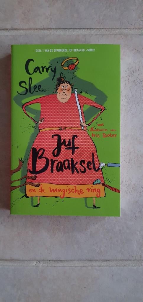 Carry slee juf braaksel, Boeken, Kinderboeken | Jeugd | 10 tot 12 jaar, Ophalen of Verzenden, Zo goed als nieuw