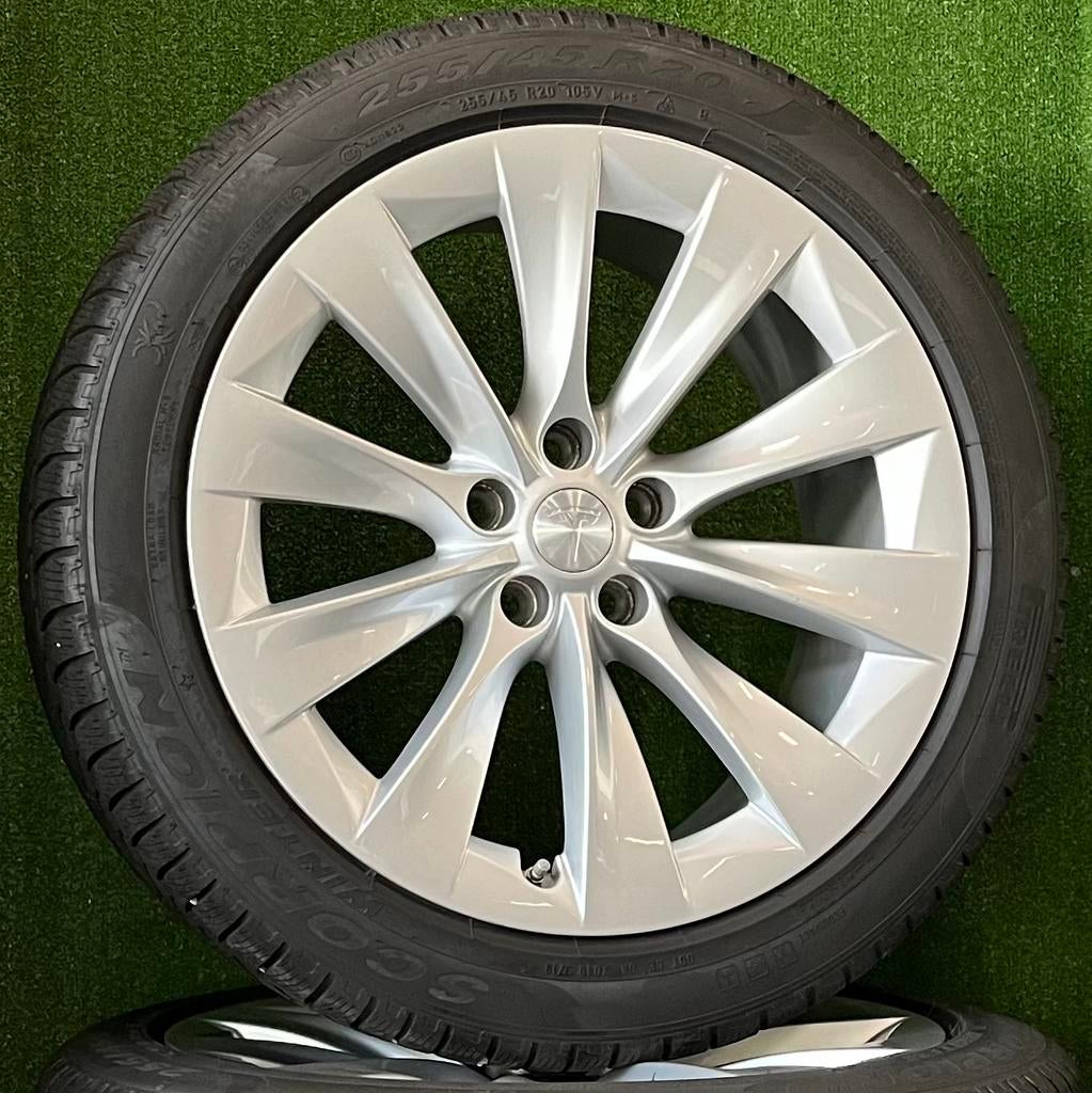 Originele 20 inch Tesla Model X velgen met winterbanden, 275 mm, Banden en Velgen, Tesla, U. S. A.