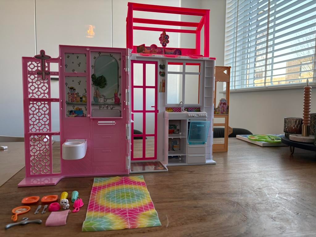 Barbie twee verdiepingen huis (inklapbaar), Ophalen of Verzenden, Zo goed als nieuw, Poppenhuis
