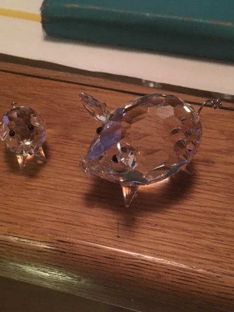 Te koop Swarovski Moeder Varken met kind in doos, Ophalen of Verzenden, Zo goed als nieuw, Figuurtje