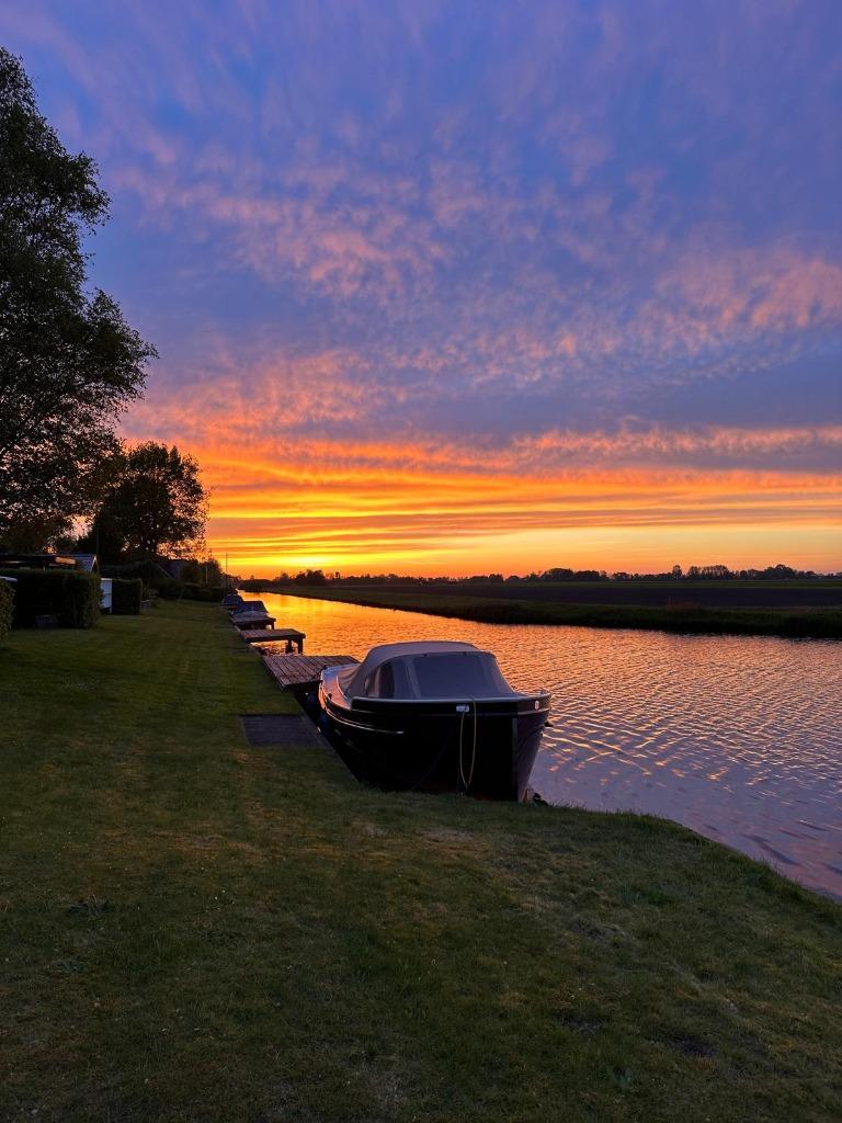 4,5&6 April a.s. kijkdag!! Prachtige stacaravan a/h water!, Tot en met 4