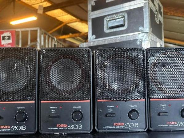 25 x actieve luidspreker fostex, Audio, Tv en Foto, Luidsprekers, Overige merken, Overige typen, Ophalen of Verzenden, Zo goed als nieuw