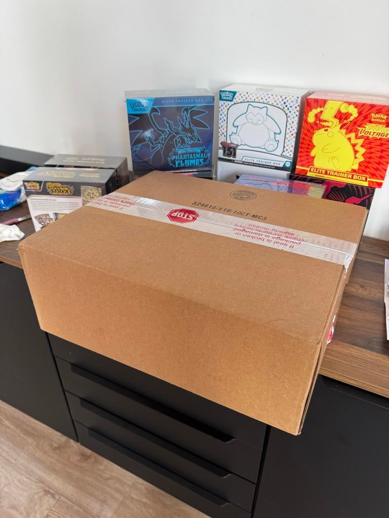 Pokémon TCG: Astral Radiance Elite Trainer Box Case (EN), Ophalen of Verzenden, Nieuw, Overige typen