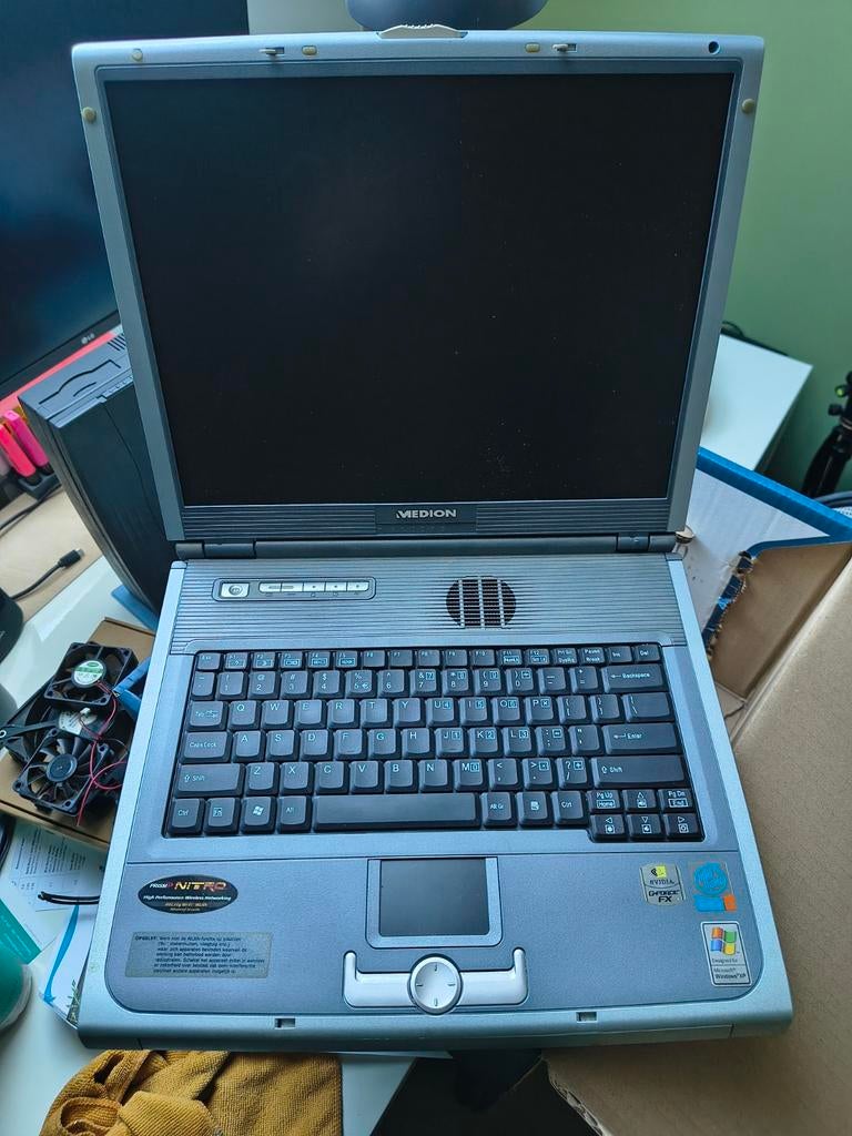 Medion Laptop - Vintage Pentium 4 met Windows XP, Computers en Software, Windows Laptops, Intel Pentium 4, Gebruikt, Met videokaart