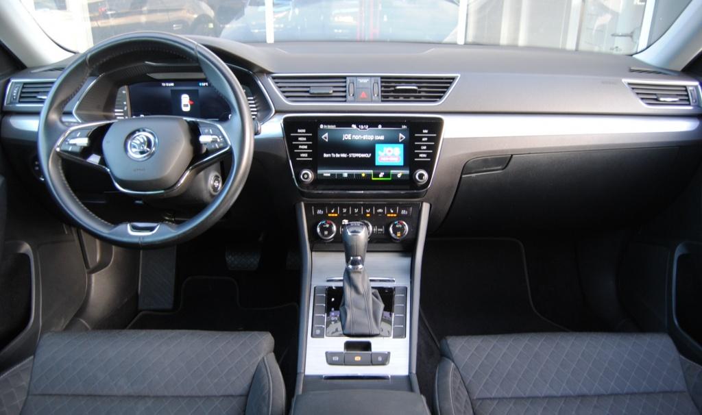 Skoda Superb 1.5 TSI Business Ed.| Apple Carplay | Stoelverw, Automaat, 1380 kg, Euro 6, 4 cilinders