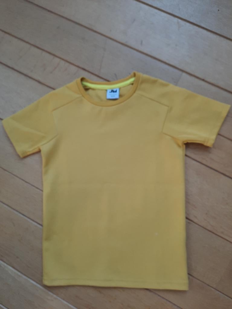 Jill and Mitch t- shirt korte mouw okergeel maat 122/128 Nie, Jill and Mitch JM, Ophalen of Verzenden, Zo goed als nieuw, Shirt of Longsleeve