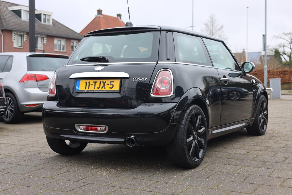MINI Mini 1.6 COOPER 10 YEARS II NAVI | LEDER | NL AUTO, Auto's, Mini, Voorwielaandrijving, Euro 5, 4 cilinders, 4 stoelen