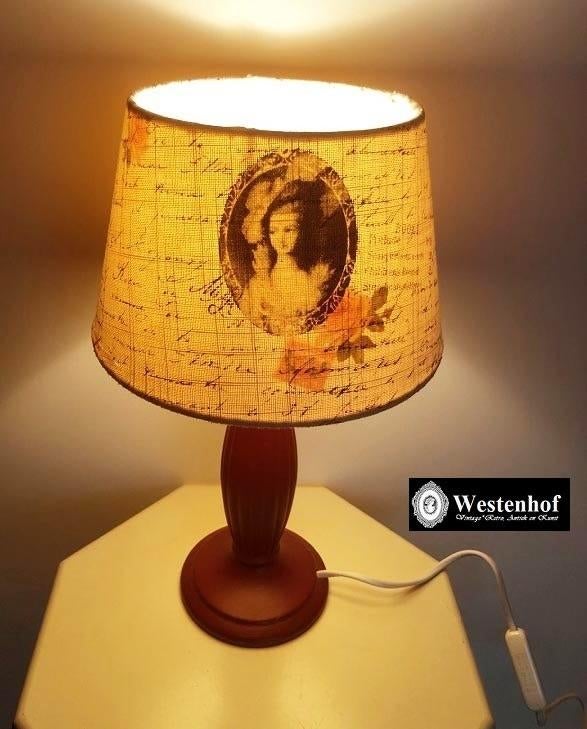 Vintage tafellamp met rode keramiek lampvoet,