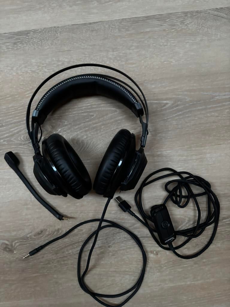 Hyperx cloud revolver 7.1 surround sound - nieuwstaat, Computers en Software, Headsets, HyperX, Mute-functie, Ophalen of Verzenden