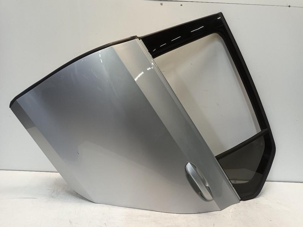 Portier links achter Volkswagen Golf, Onderdelen@venauto.nl, Van der Ven Autorecycling B.V., Gebruikt, Ettenseweg 76, 4706 PB Roosendaal, The Netherlands