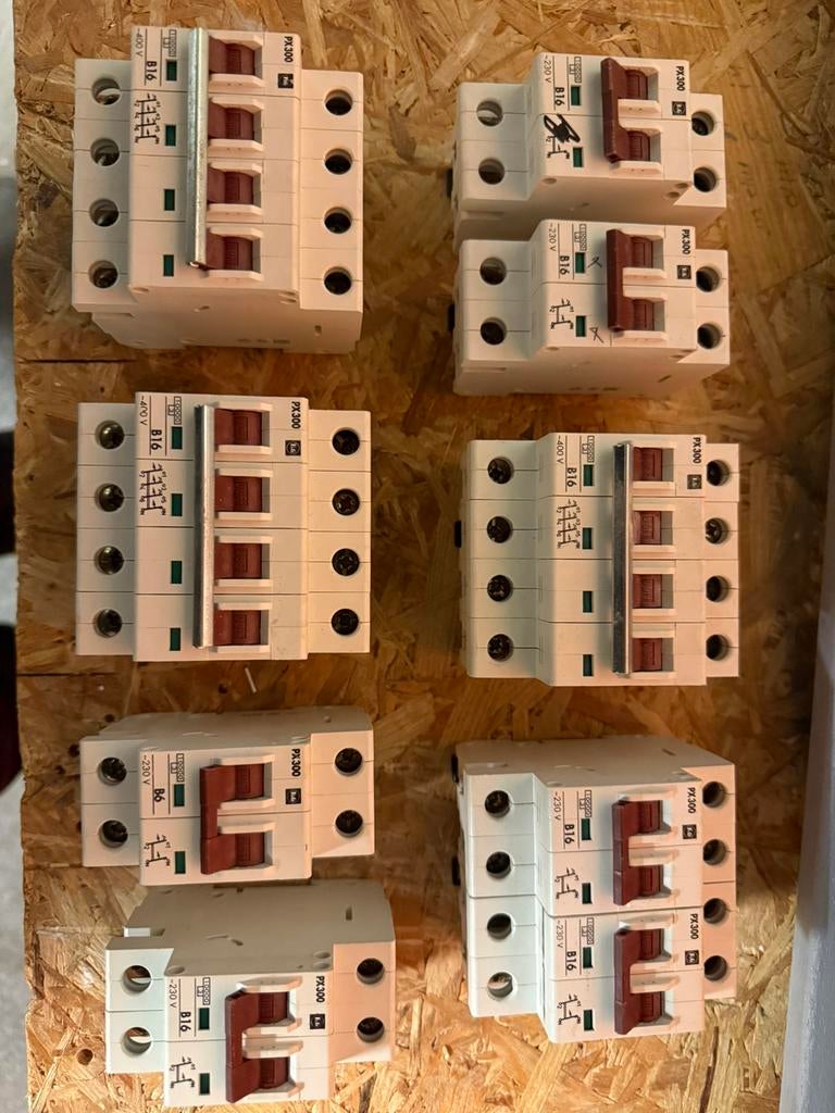 Diversen automaten circa 100 stuks, Ophalen