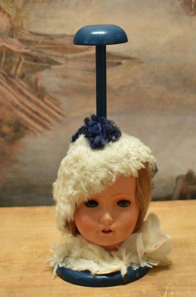 Oude Blauw Houten  Hoedenstandaard ."Uit Aletta's Tijd", Antiek en Kunst, Ophalen of Verzenden