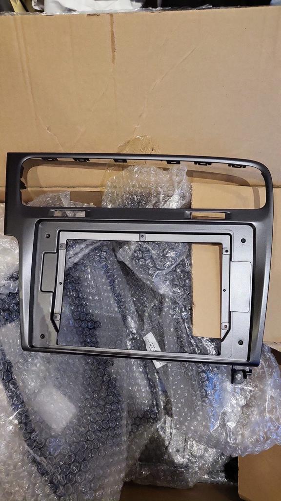 Golf 7 Scherm Frames Grijs en Zwart 2012-2013 - Nieuw, Ophalen, Nieuw, Volkswagen