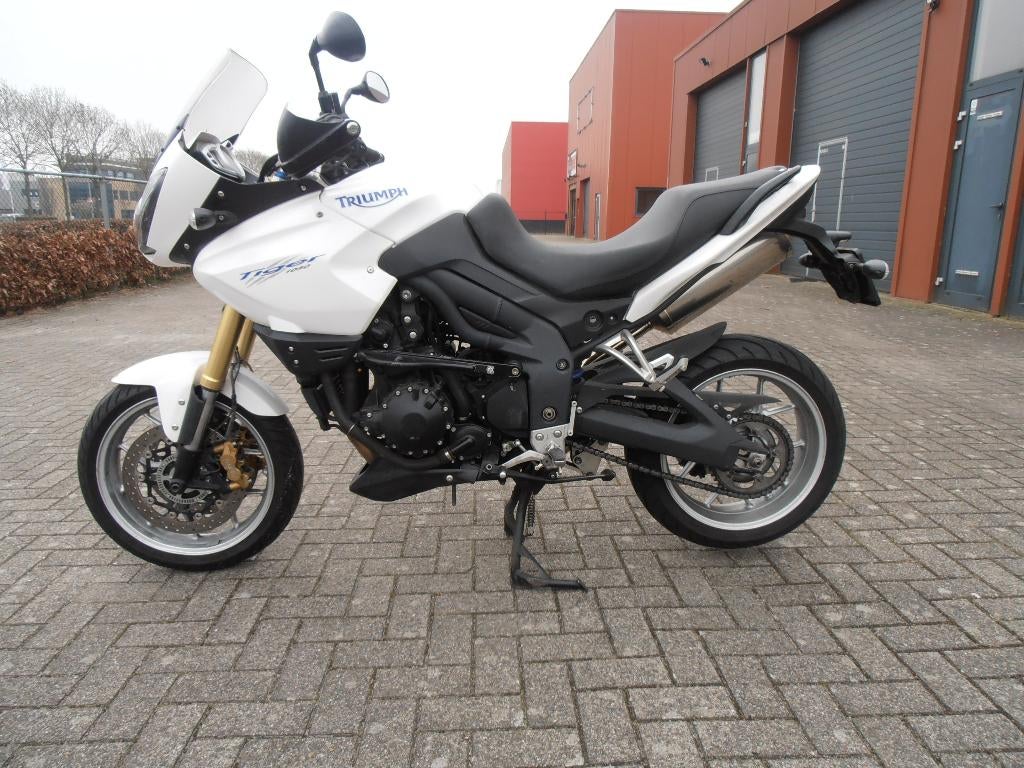 Te Koop Triumph Tiger 1050 bj 2010 , km st.39500, 3 cilinders, Particulier, 1050 cc, Meer dan 35 kW