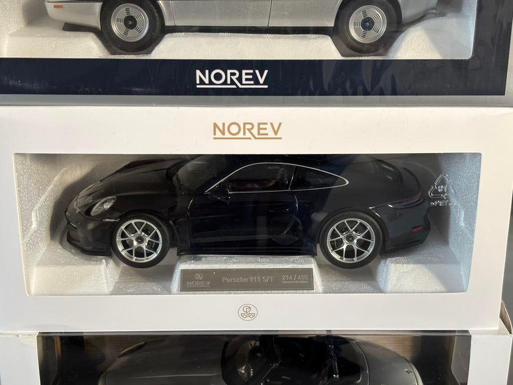 Norev Porsche 911 S/T 214/400, Hobby en Vrije tijd, Modelauto's | 1:18, Ophalen of Verzenden, Zo goed als nieuw, Auto, Norev