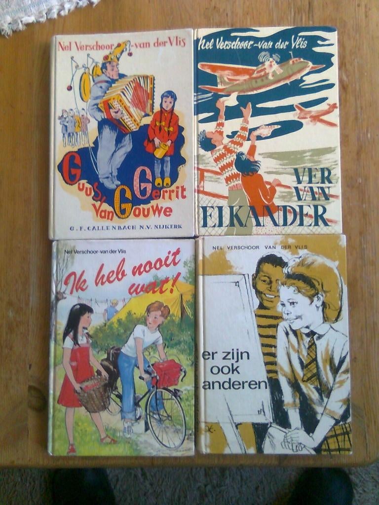 Ver van elkander, en andere van Nel Verschoor, Ophalen of Verzenden, Gelezen