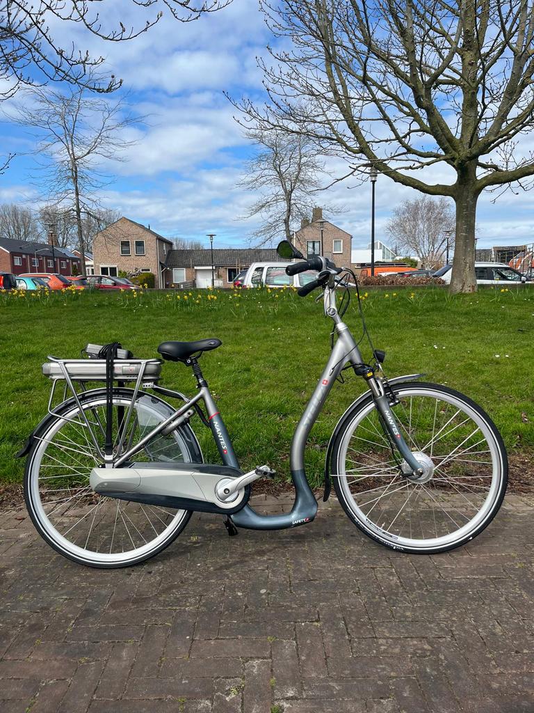 Stella Nantes lage instap elektrische fiets, Ophalen, Zo goed als nieuw, 50 km per accu of meer, Batavus