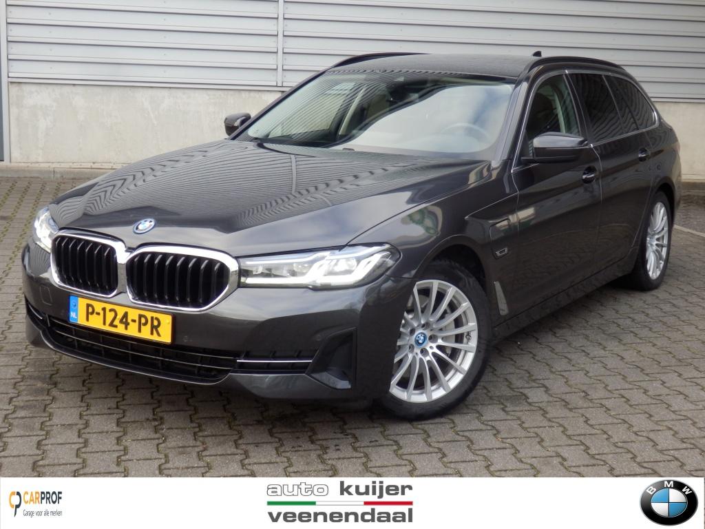 BMW 5 Serie Touring 520e Bus. Edition Plus I Hybride I Elect, 1998 cc, Gebruikt, 4 cilinders, Met garantie (alle)