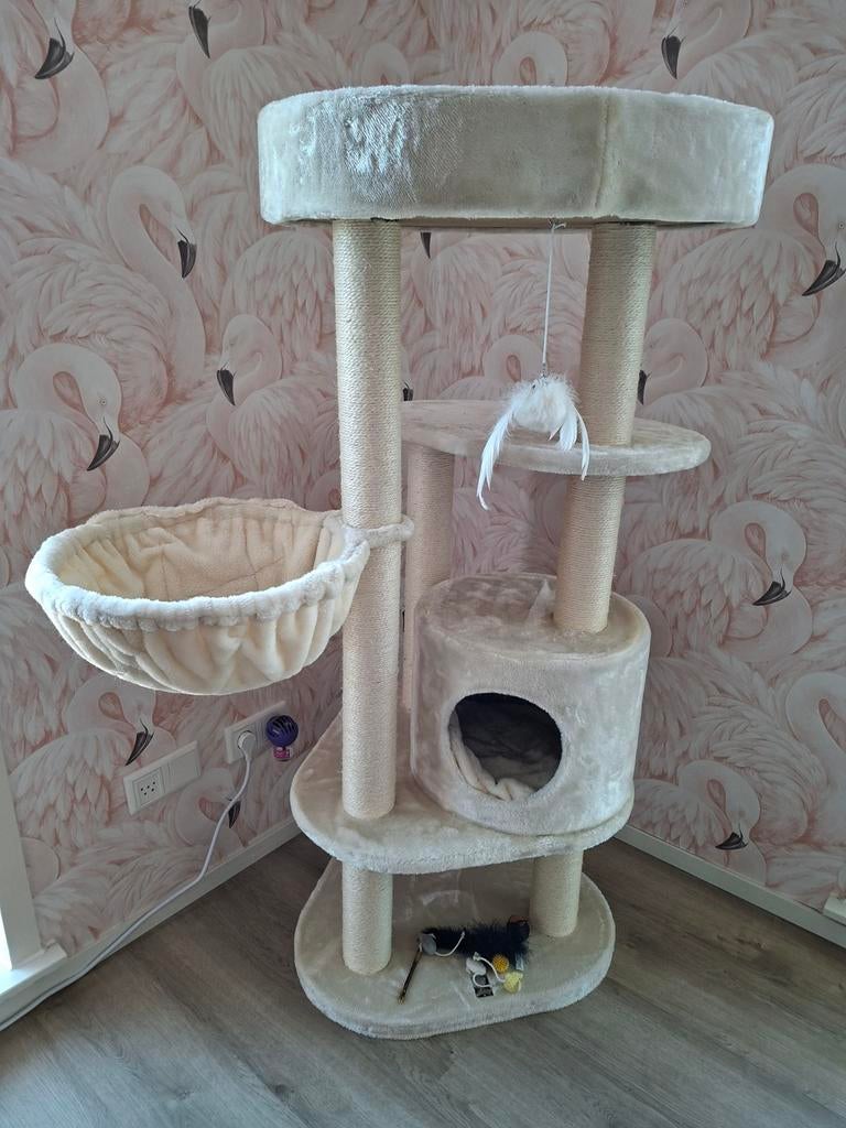 Mooie Petrebel krabpaal model Charlotte 134, Ophalen, Zo goed als nieuw, Krabpaal