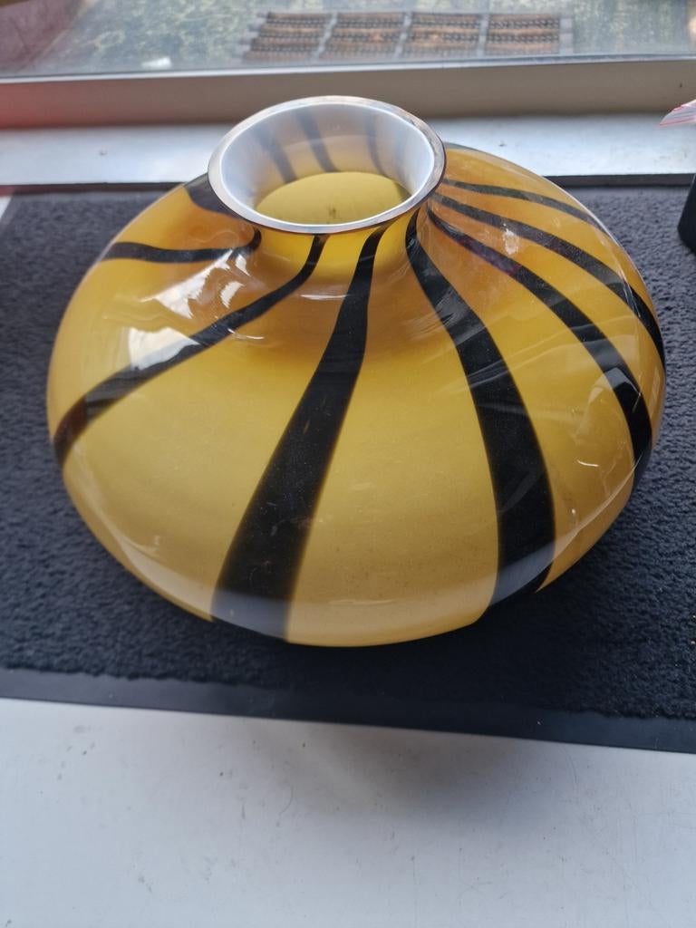 Vintage Murano stijl glazen schaal / vaas
Handgeblazen art g, Ophalen