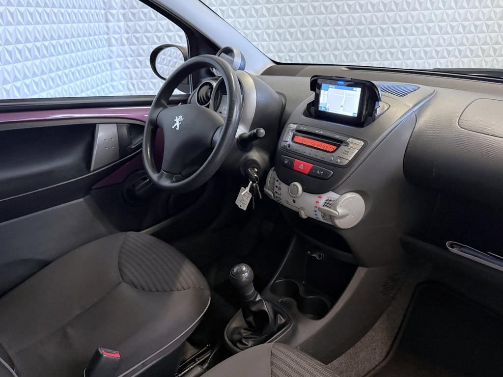 Peugeot 107 1.0 Active Airco Facelift 2e eigenaar / 167.000k, Auto's, Peugeot, Voorwielaandrijving, Euro 5, Stof, Gebruikt