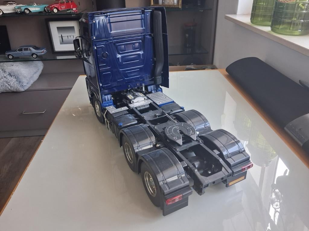Tamiya Mercedes-Benz Actros 1851 GigaSpace 1:14 RC Truck, Groter dan 1:32, Ophalen of Verzenden, Zo goed als nieuw, Truck