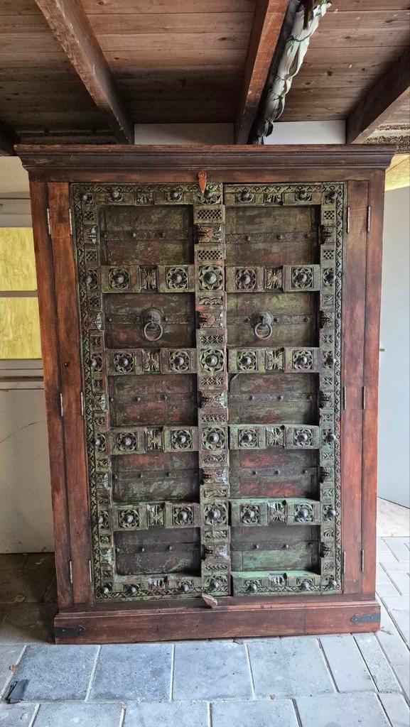 Unieke Koloniale Kast met Prachtige Details, Antiek en Kunst, Ophalen of Verzenden