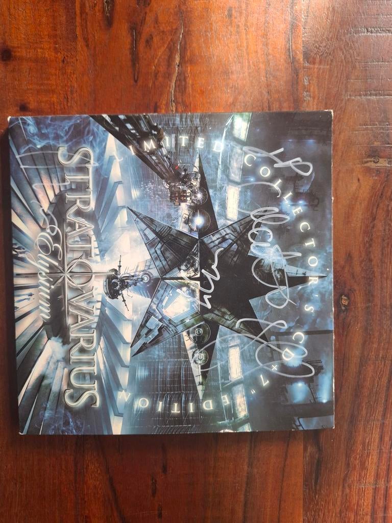 Stratovarius - Elysium Limited Gesigneerd(CD ontbreekt), Ophalen of Verzenden, Gebruikt