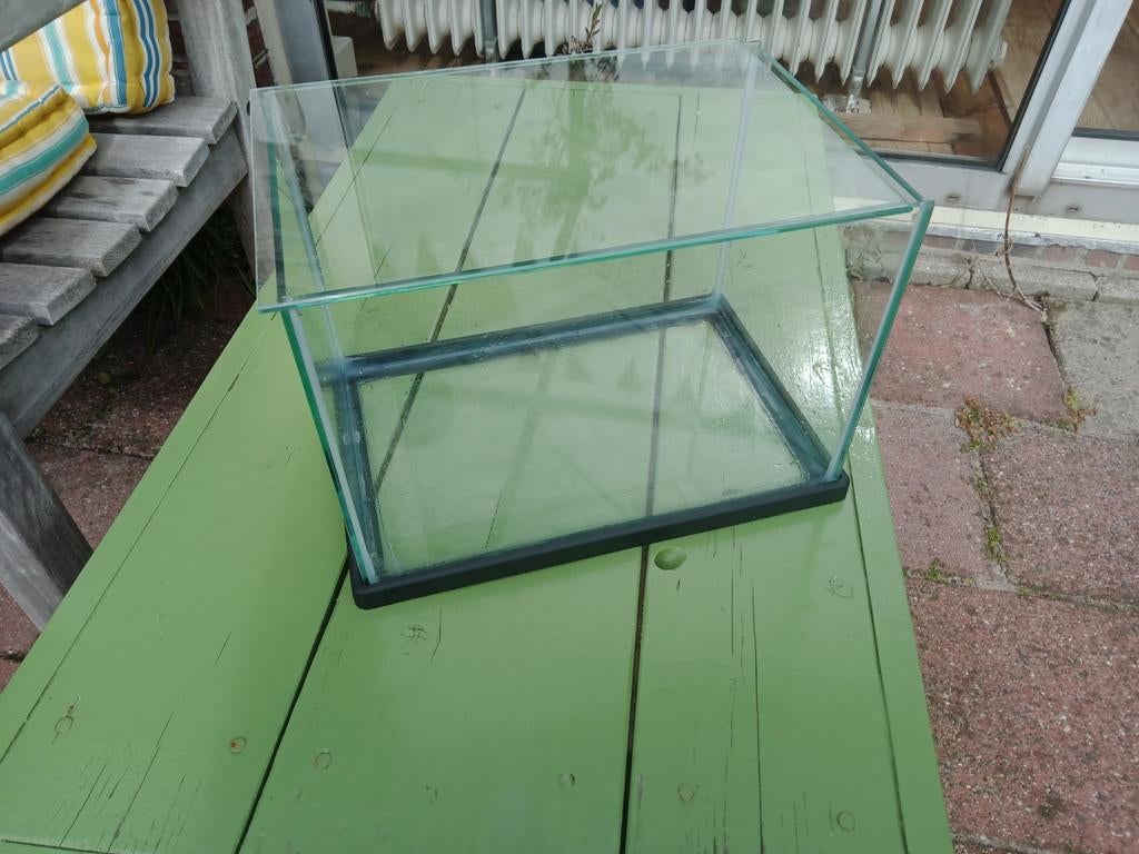 Aquarium van glas, Ophalen, Leeg aquarium