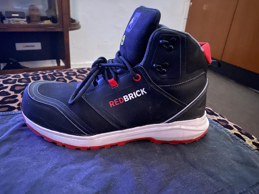 Nieuwe werk schoenen 43, Ophalen of Verzenden, Nieuw