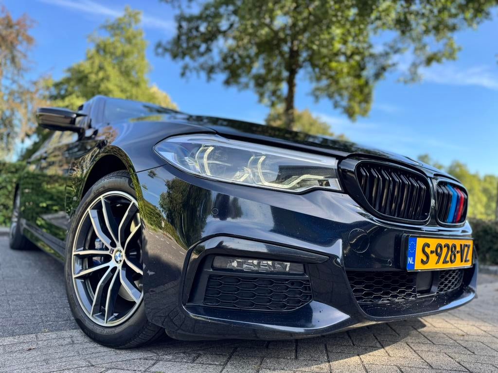 Bmw 5-Serie 530e M-Sport Iperformance High Executive BOMVOL✅, 1998 cc, 4 cilinders, Blauw, Leder en Stof