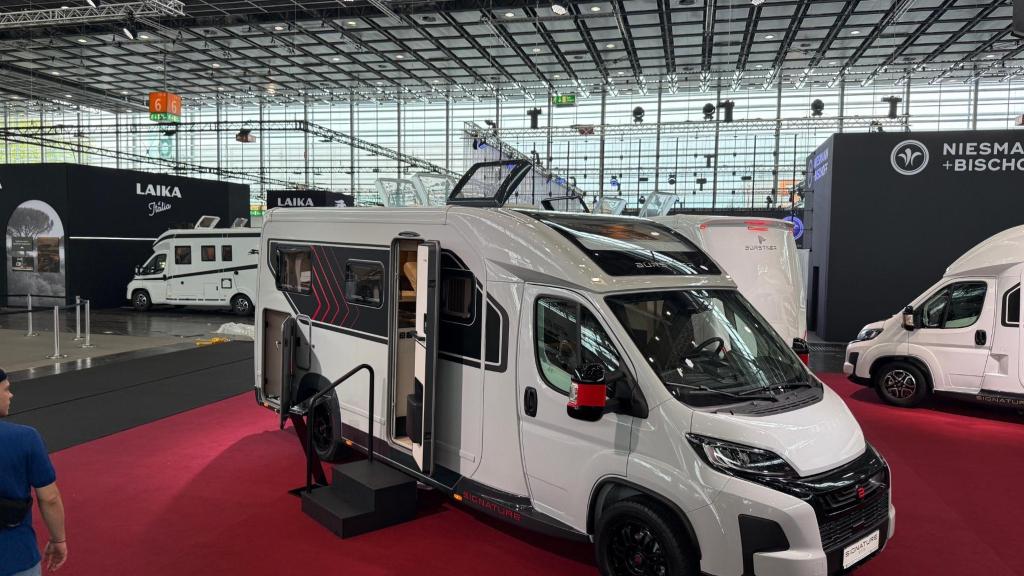 Bürstner Signature SFT 7.0 Camper van jaar Verwacht, Caravans en Kamperen, Campers, Automaat, Ringverwarming, Fiat, Bedrijf