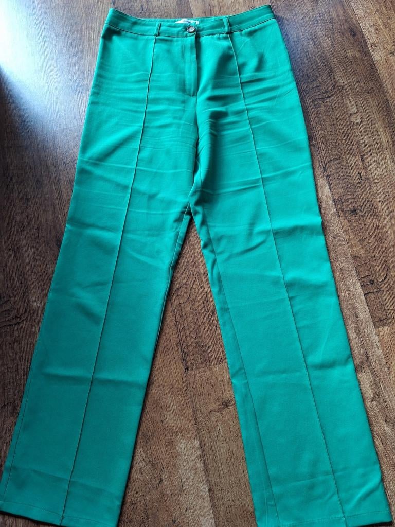 Ambika groene pantalon maat L, Maat 42/44 (L), Ophalen of Verzenden, Zo goed als nieuw, Ambika