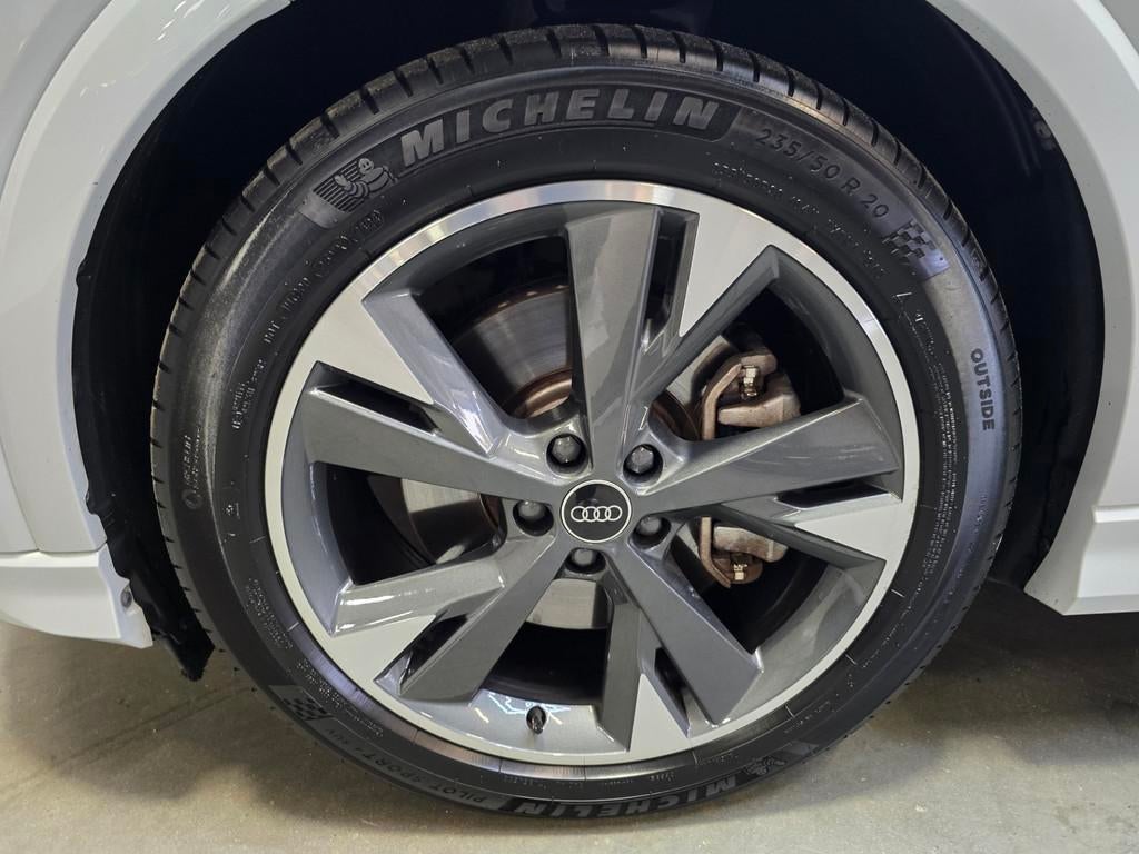 Audi Q4 Sportback e-tron 50 Quattro S edition 77 kWh S-Line, Auto's, Automaat, Gebruikt, Zwart, Leder en Stof