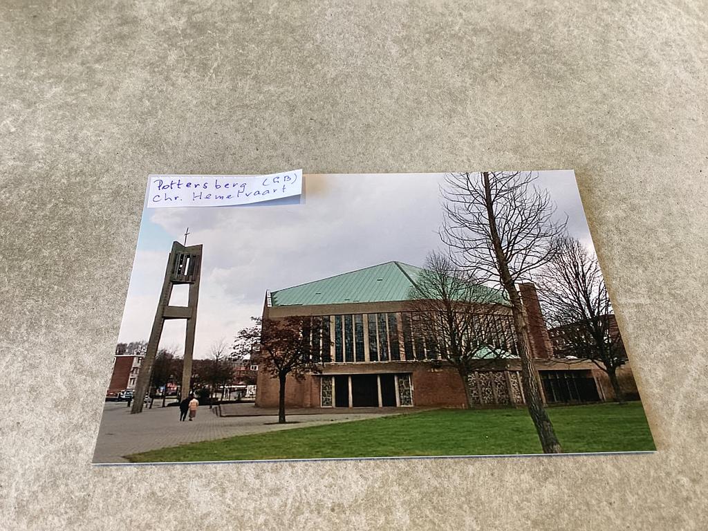 Pottersberg bij Maastricht.   Armeens Apostolische Kerk, Ophalen of Verzenden