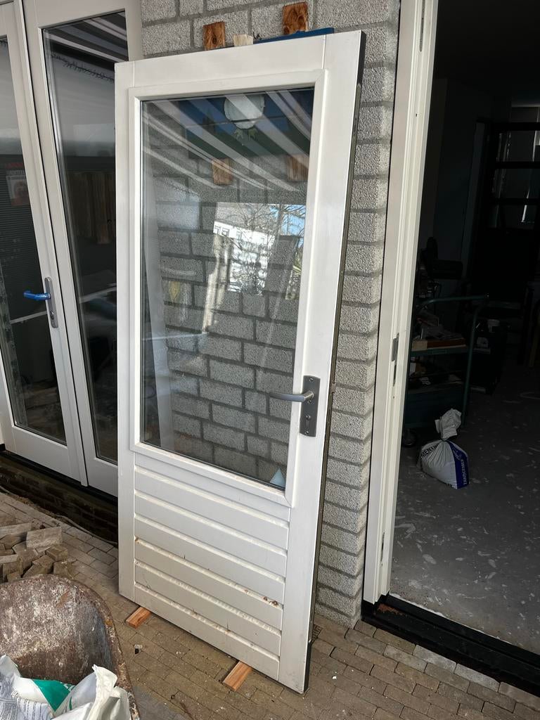 Achterdeur 88x201,5x4 rechtsdraaiend, Doe-het-zelf en Verbouw, Deuren en Horren, Ophalen, Gebruikt, 80 tot 100 cm, Buitendeur