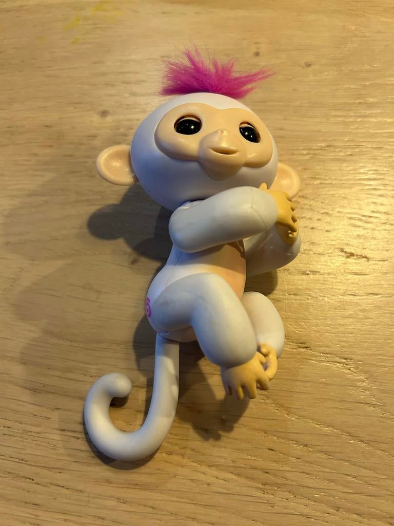 Fingerlings aapje wit met roze haar, Kinderen en Baby's, Speelgoed | Overig, Ophalen of Verzenden, Gebruikt, Jongen of Meisje